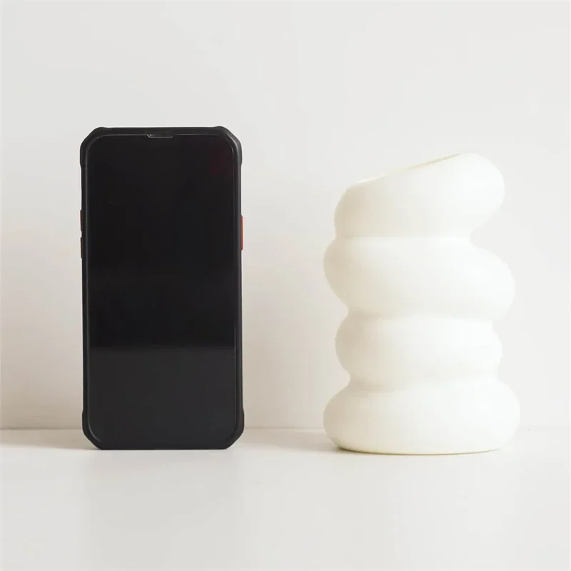 1PC Spiral White Vase
