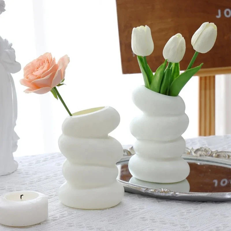 1PC Spiral White Vase